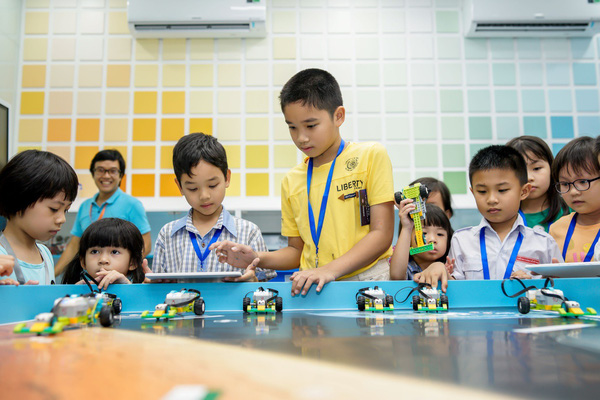 STEM không tăng tiết, nhưng có tăng áp lực cho giáo viên? - Ảnh 2.