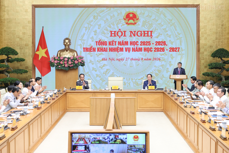 Thủ tướng: Năm học mới đặc biệt quan trọng, phải đổi mới thực chất từ bên trong ngành giáo dục - Ảnh 1.