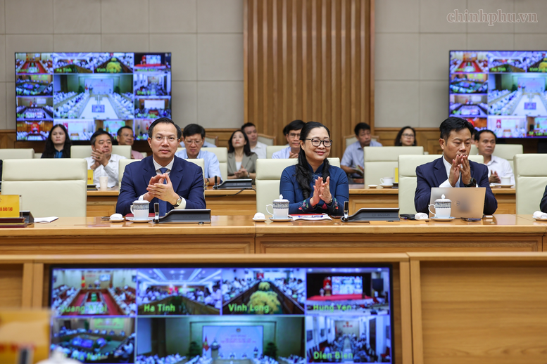 Thủ tướng: Năm học mới đặc biệt quan trọng, phải đổi mới thực chất từ bên trong ngành giáo dục - Ảnh 6.