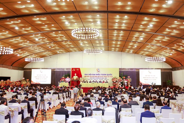 Chủ tịch Bùi Thị Minh Hoài dự Đại hội đại biểu toàn quốc Liên hiệp các Hội Khoa học và Kỹ thuật Việt Nam lần thứ IX - Ảnh 6.
