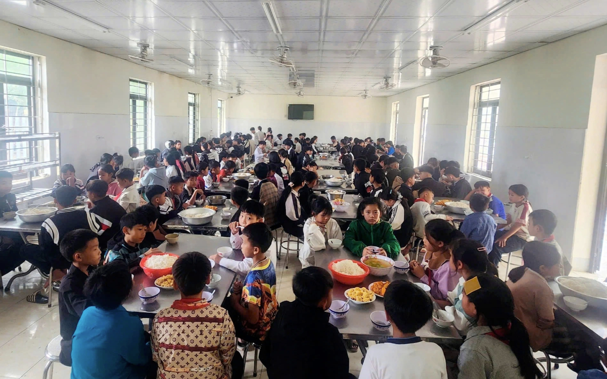 Thủ tướng chỉ đạo rà soát toàn quốc chính sách cho học sinh khó khăn- Ảnh 1.
