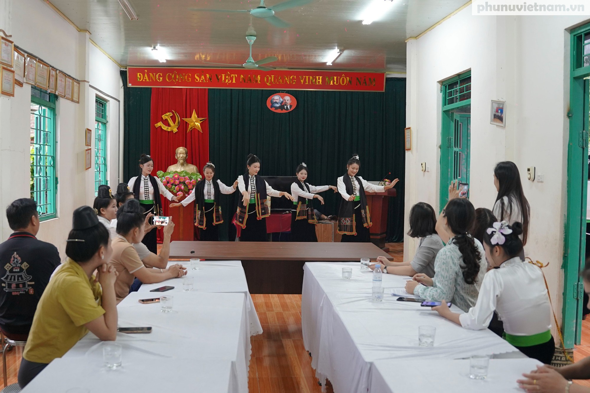 Những gia đình hạnh phúc ở bản Nghịu- Ảnh 11.