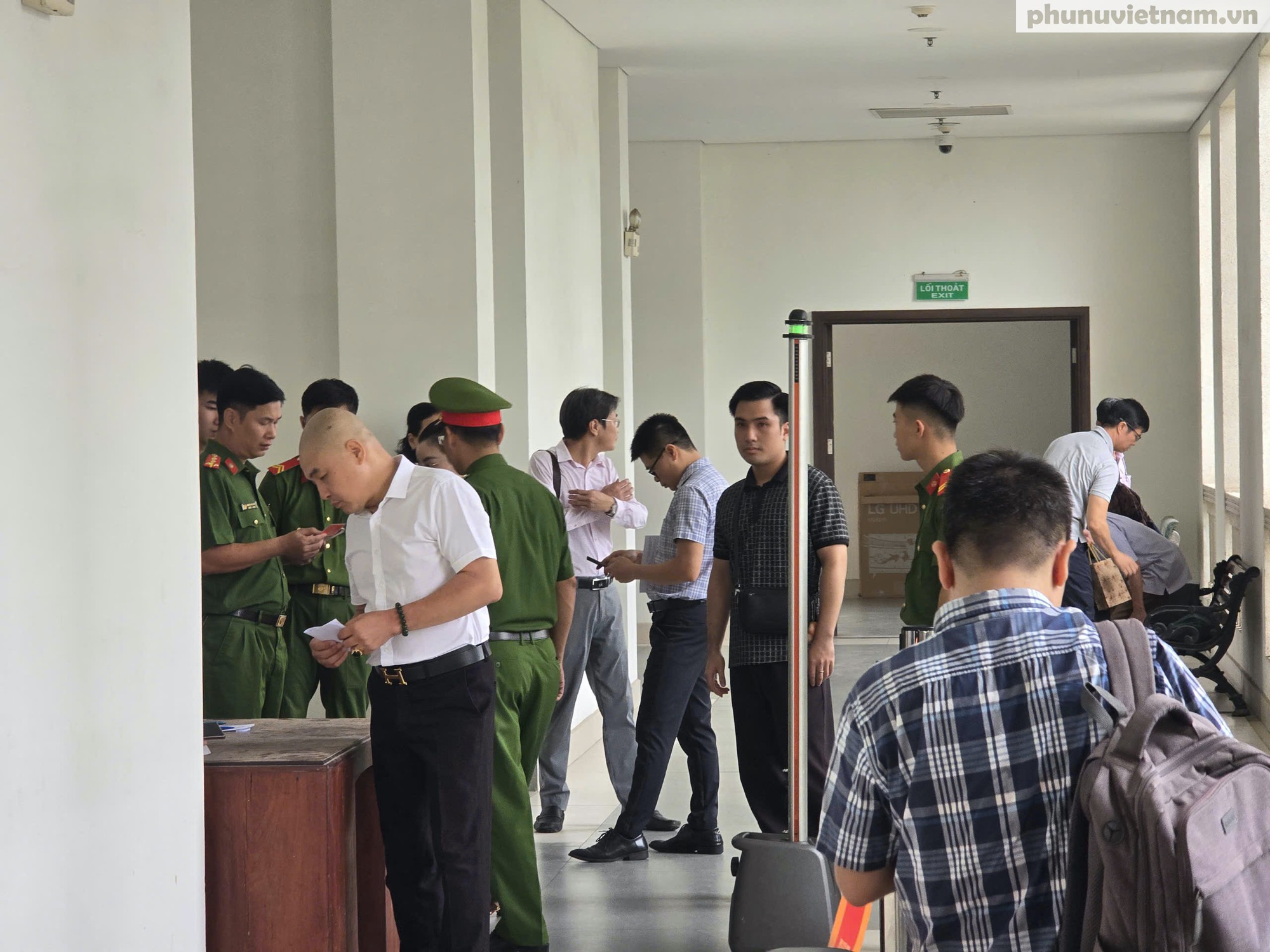 VKS đề nghị hủy án sơ thẩm vụ cựu Hiệu trưởng THCS Ba Đình để điều tra lại - Ảnh 1.