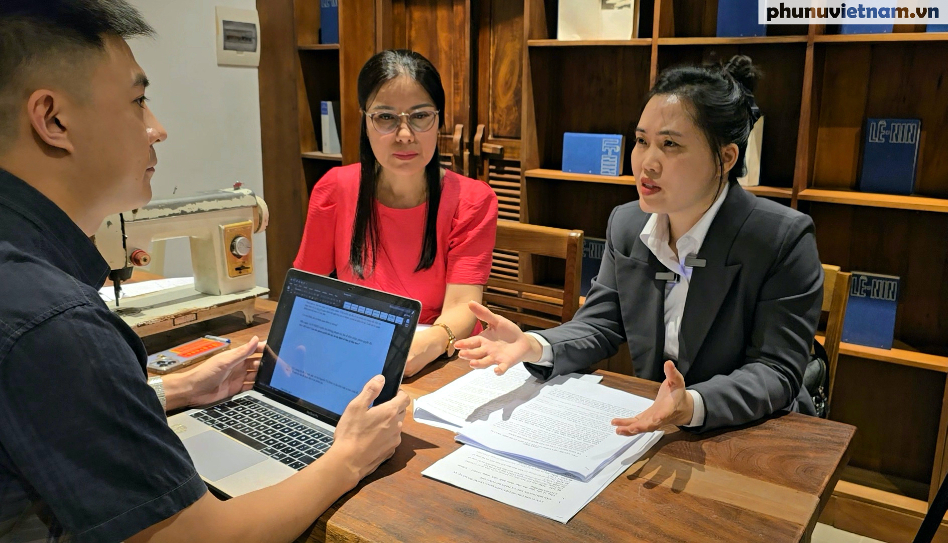 Luật sư phản bác quan điểm Viện kiểm sát, đề nghị không điều tra lại vụ cựu Hiệu trưởng THCS Ba Đình - Ảnh 1.
