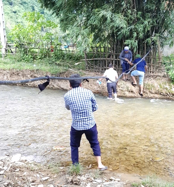 Diễn đàn tháng 9: Cha mẹ ở vùng sâu, vùng xa lo gì ngày con đến trường? - Ảnh 2.