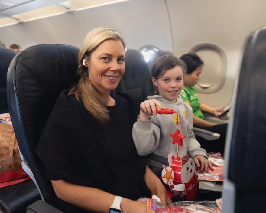Vietjet đưa hành khách phá cỗ Trung thu ở độ cao 10.000 mét - Ảnh 7.