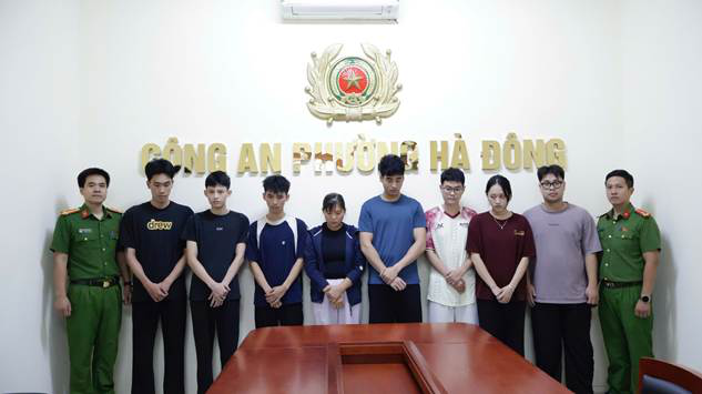 Tự bào chế "thuốc nam gia truyền" chữa khối u, bán cho hàng nghìn người - Ảnh 2.