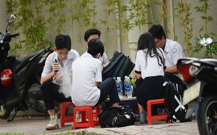 Hệ lụy khôn lường của thuốc lá điện tử với thanh thiếu niên - Ảnh 1.
