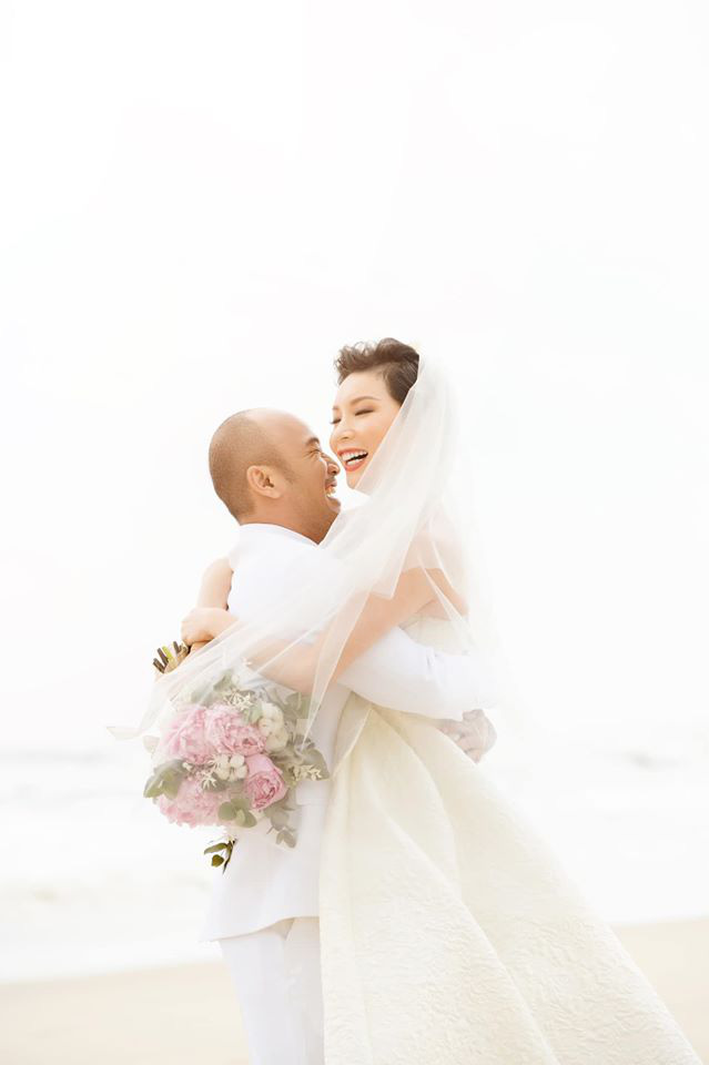 Cựu siêu mẫu Xuân Lan bất ngờ làm lễ cưới - Ảnh 9.