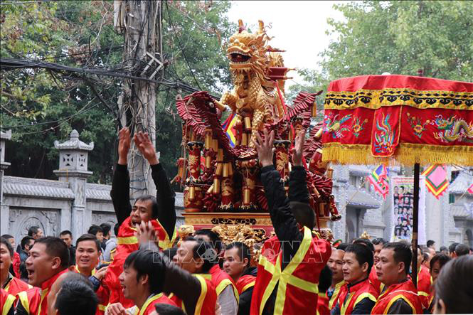 Hàng nghìn người tham dự lễ hội rước pháo Đồng Kỵ - Ảnh 4.