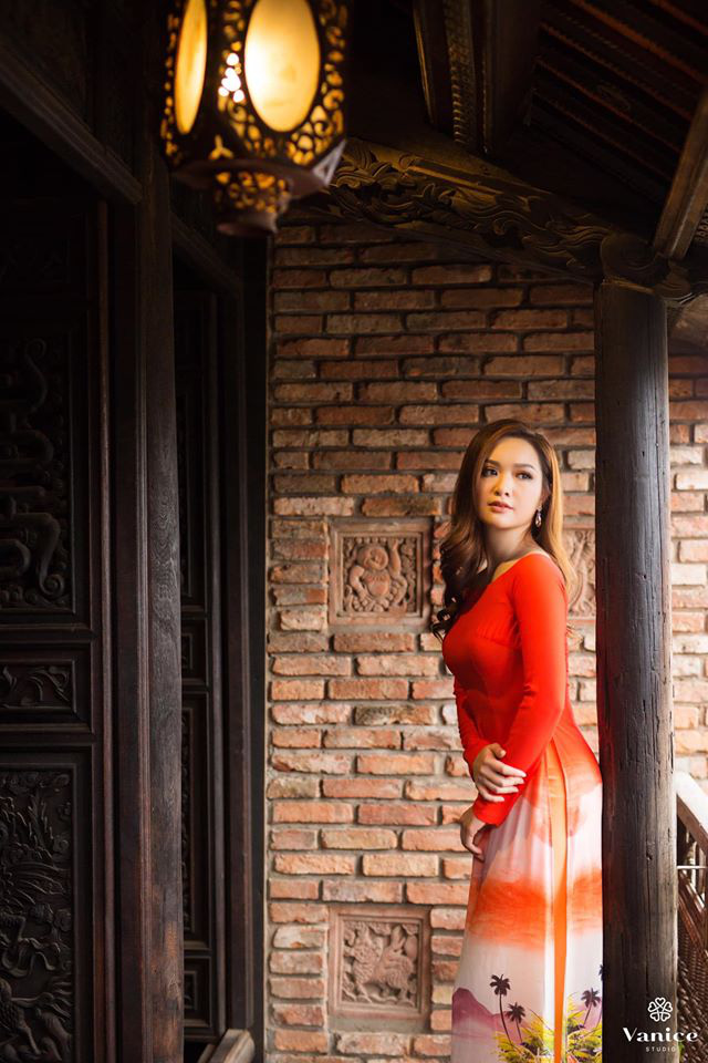 Người đẹp Miss Photo Trân Chân nổi bật với áo dài du Xuân - Ảnh 2.