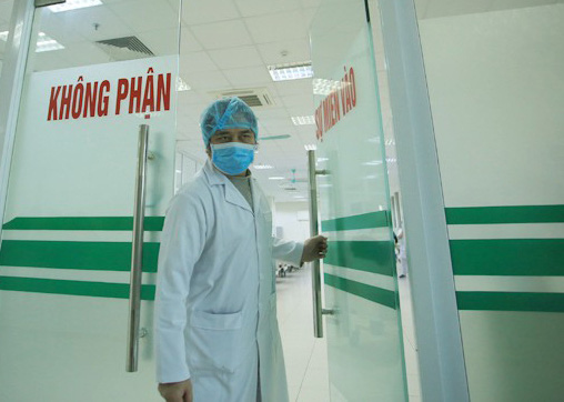 Bác sĩ Nguyễn Trung Cấp, Trưởng Khoa Cấp cứu BV Bệnh Nhiệt đới TƯ