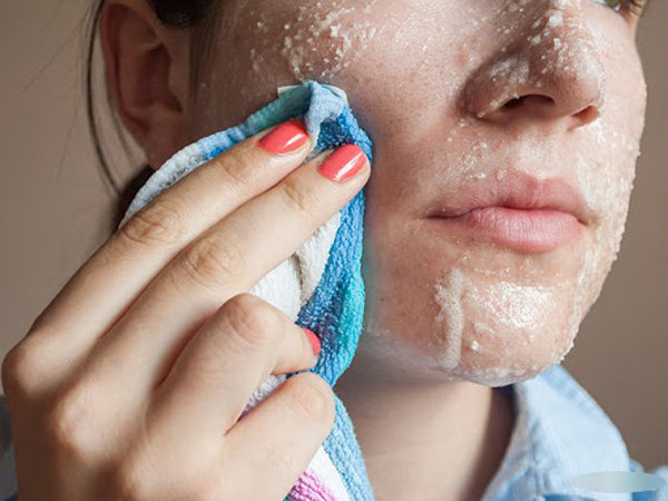 Những nguyên tắc chăm sóc da mụn bạn cần nằm lòng để có làn da căng mịn, trắng sáng - Ảnh 3.
