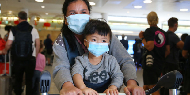 Bé gái 9 tháng tuổi là ca nhiễm virus corona nhỏ tuổi nhất ở Trung Quốc - Ảnh 2.