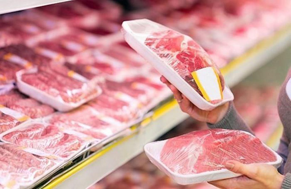 Thủ tướng yêu cầu sớm giảm giá thịt lợn - Ảnh 1.