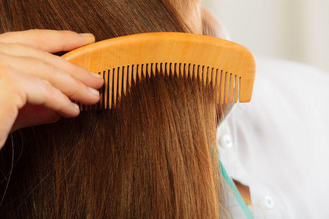 5 vấn đề sức khỏe có thể được cải thiện chỉ nhờ việc chải tóc mỗi ngày - Ảnh 1.