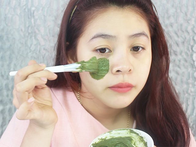 Tự tin phơi mặt dưới ánh mặt trời, H’Hen Niê để lộ mụn và da sần sùi dù makeup kĩ - Ảnh 8.