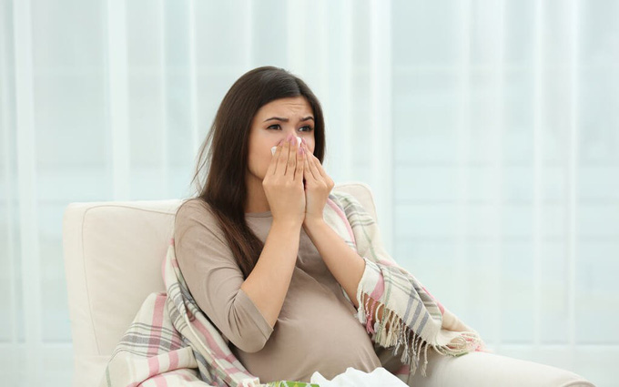 6 dấu hiệu viêm phế quản khi mang thai mẹ bầu cần lưu ý - Ảnh 2.