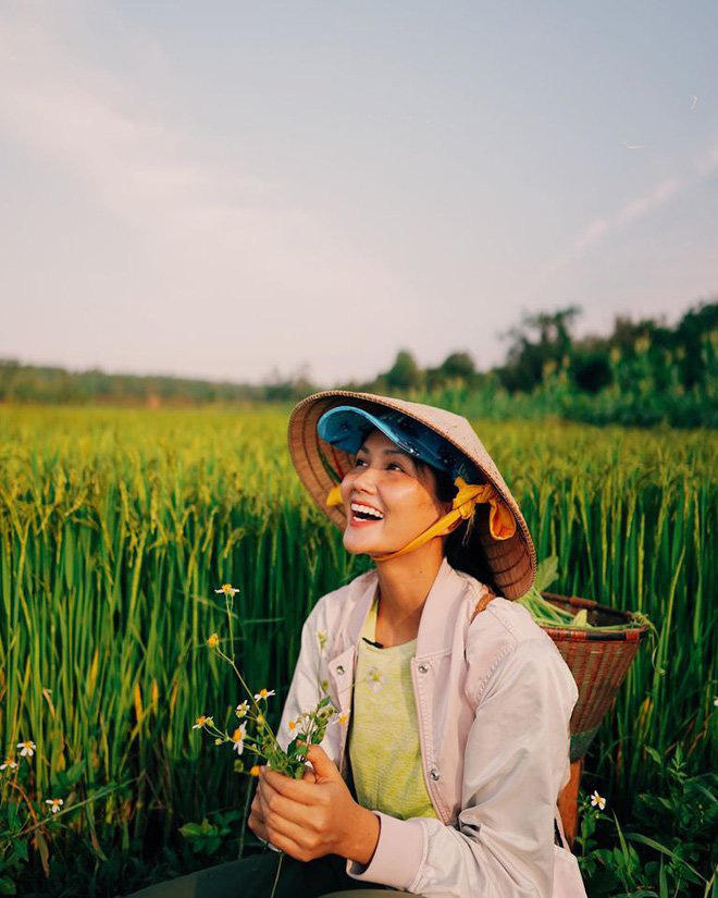 Đưa bạn trai về ra mắt gia đình, Hoa hậu H’Hen Niê đã tính đến chuyện kết hôn? - Ảnh 3.