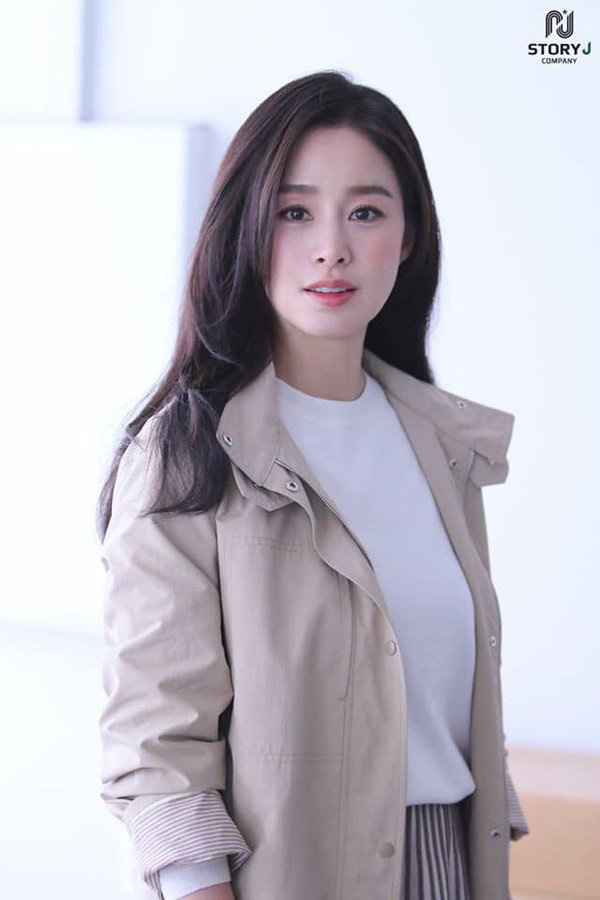 Sau khi lấy chồng, thay đổi lớn nhất của Kim Tae Hee là trở thành người đàn bà &quot;lắm lời&quot; - Ảnh 4.