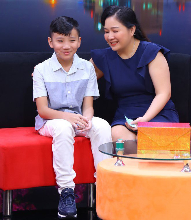 Ốc Thanh Vân xót xa khi cậu bé 12 tuổi bật khóc kể lý do ba mẹ hay cãi vã - Ảnh 6.
