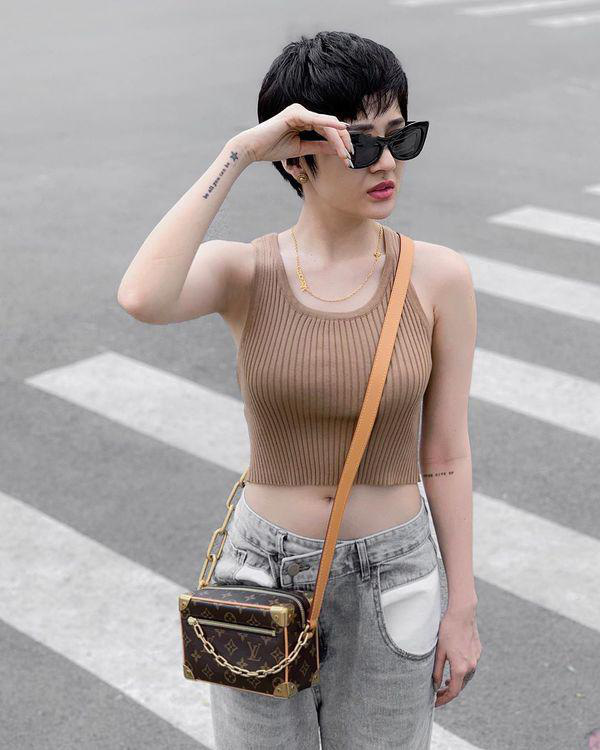 Khẳng định chỉ là anh em, Bảo Anh vẫn lên đồ đầy ăn ý với chàng bạn thân - Ảnh 6. Khẳng định chỉ là anh em, Bảo Anh vẫn lên đồ đầy ăn ý với chàng bạn thân - Ảnh 6.