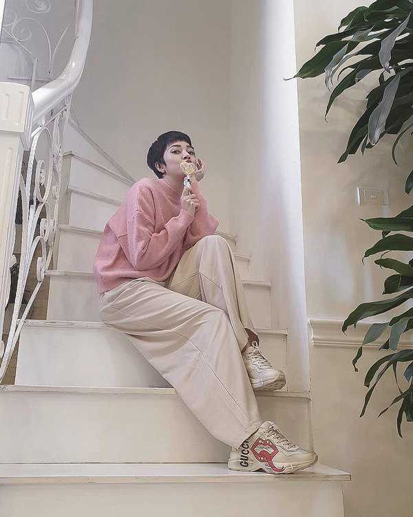Khẳng định chỉ là anh em, Bảo Anh vẫn lên đồ đầy ăn ý với chàng bạn thân - Ảnh 8. Khẳng định chỉ là anh em, Bảo Anh vẫn lên đồ đầy ăn ý với chàng bạn thân - Ảnh 8.
