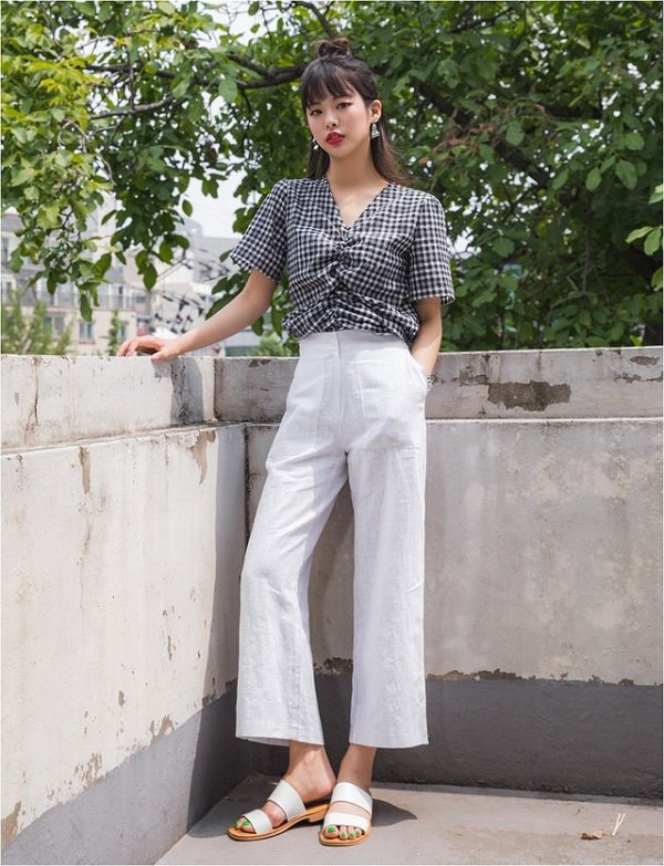 Gợi ý loạt công thức phối áo blouse đẹp, chị em tha hồ diện đi làm, đi chơi - Ảnh 9.