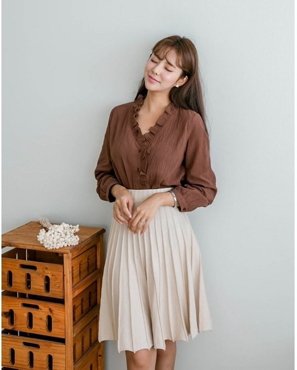 Gợi ý loạt công thức phối áo blouse đẹp, chị em tha hồ diện đi làm, đi chơi - Ảnh 16.
