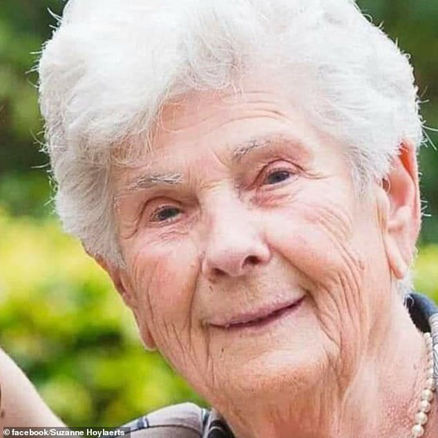 Nhường máy thở cho bệnh nhân trẻ, cụ bà 90 tuổi ở Bỉ qua đời  - Ảnh 2.