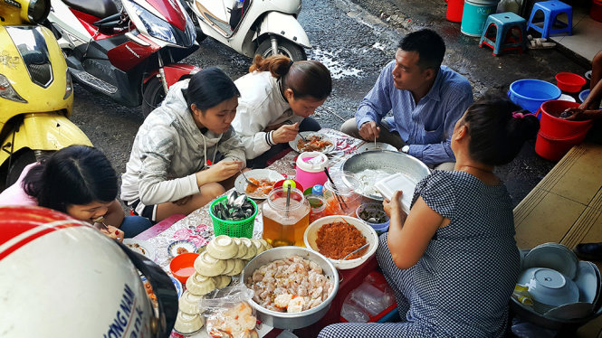 Lưu ý bảo đảm an toàn thực phẩm trong phòng chống dịch Covid-19 - Ảnh 1.