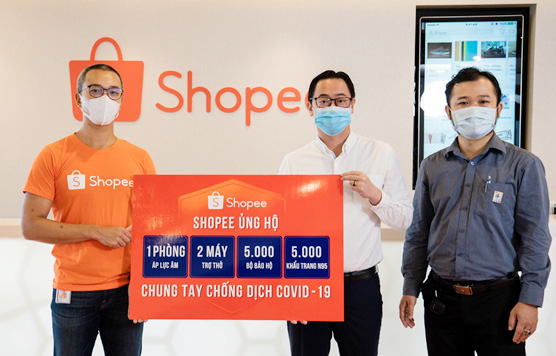 Shopee ủng hộ 3 tỷ đồng để mua các trang thiết bị y tế và thiết bị bảo hộ phòng chống dịch