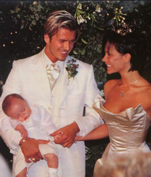 Biết Beckham hôn người khác khi mình mang bầu con cả, Victoria đã phản ứng khiến chồng &quot;méo mặt&quot; - Ảnh 4.