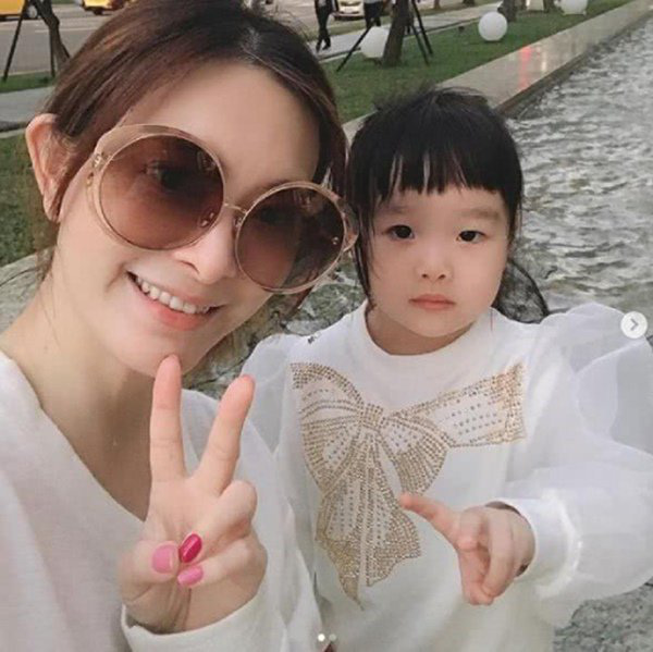 Vợ qua đời sau khi liệt nửa người chỉ còn 30kg, sao nam Cbiz vẫn "lòng đau như cắt" - Ảnh 6.