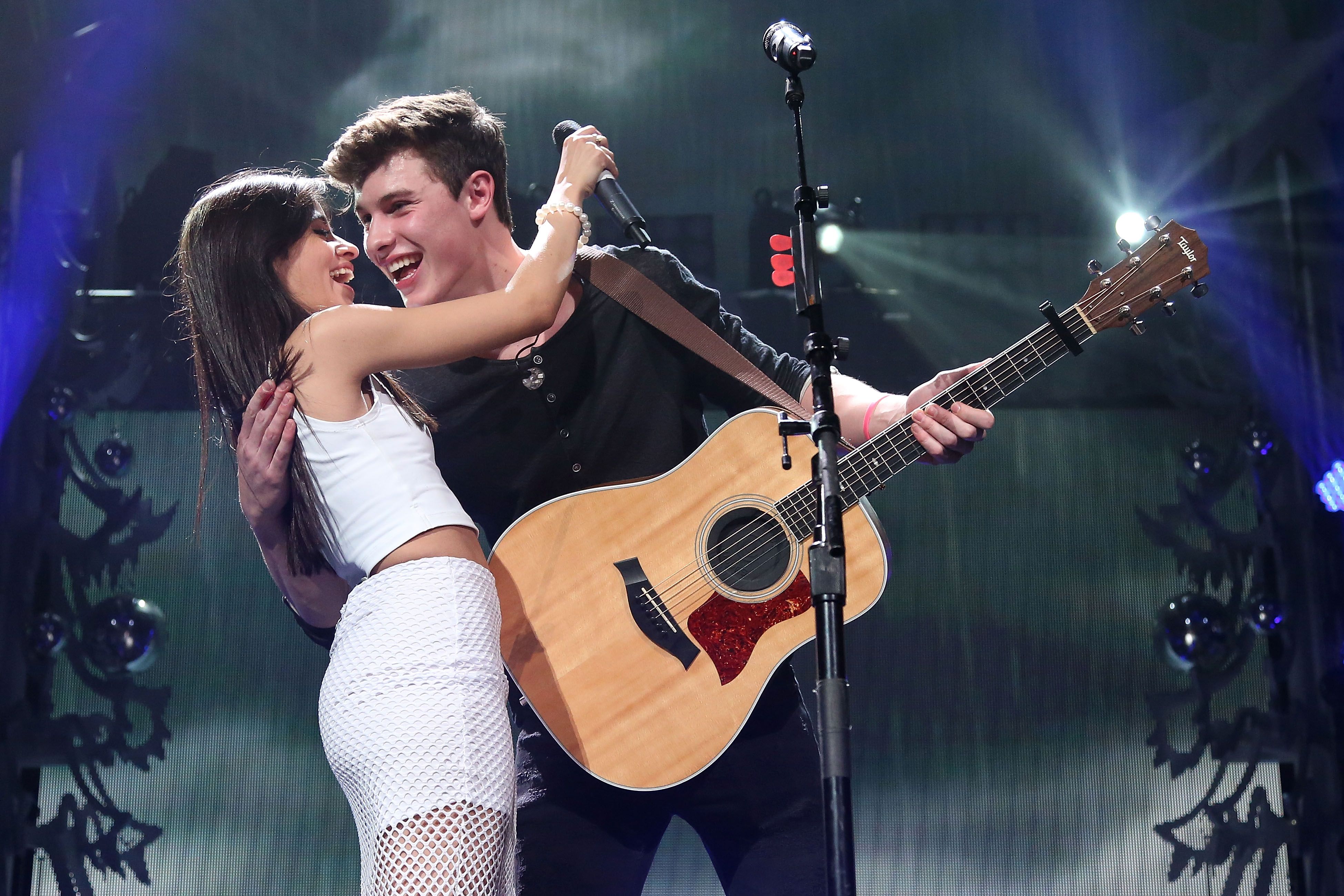 camila-cabello-shawn-mendes-3.jpg