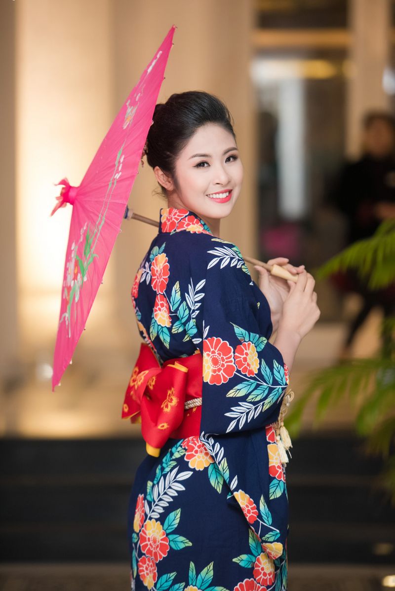 Hoa Hậu Ngọc Hân Rạng Ngời Với Kimono » Báo Phụ Nữ Việt Nam