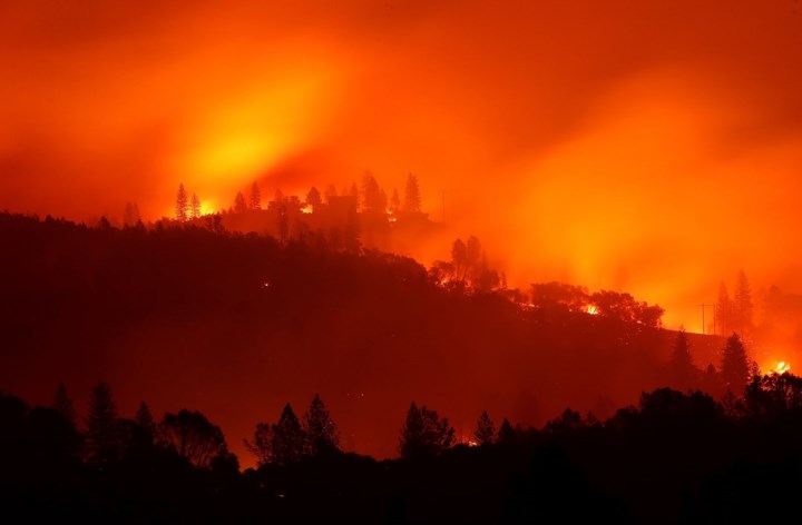 Ở Bắc California, các cư dân đã phải sơ tán khỏi một số khu vực hạt Butte sau khi đám cháy Camp Fire bùng lên ngày 8/11 và lan rộng khắp thị trấn Paradise (Thiên Đường). Lửa lớn 