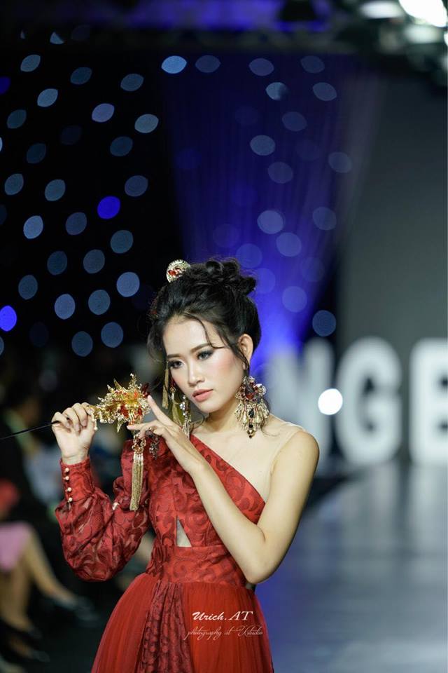 Á khôi Miss Photo 2017 tỏa sáng trên sàn catwalk TPHCM