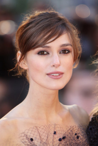 Keira Knightley sinh con đầu lòng năm 2015. Kể từ đó đến nay, nhan sắc của bà mẹ 1 con vẫn không thay đổi nhiều, thậm chí còn quyến rũ, mặn mà hơn trước.