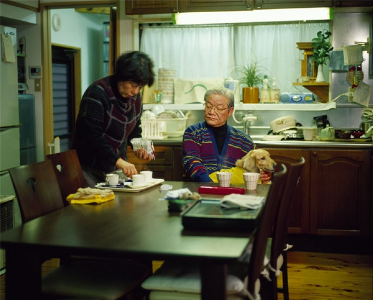 Đàn ông Nhật Bản ít khi phải làm việc nhà. Kể cả khi về già, phụ nữ vẫn đảm đương mọi việc bếp núc, dọn dẹp trong gia đình.