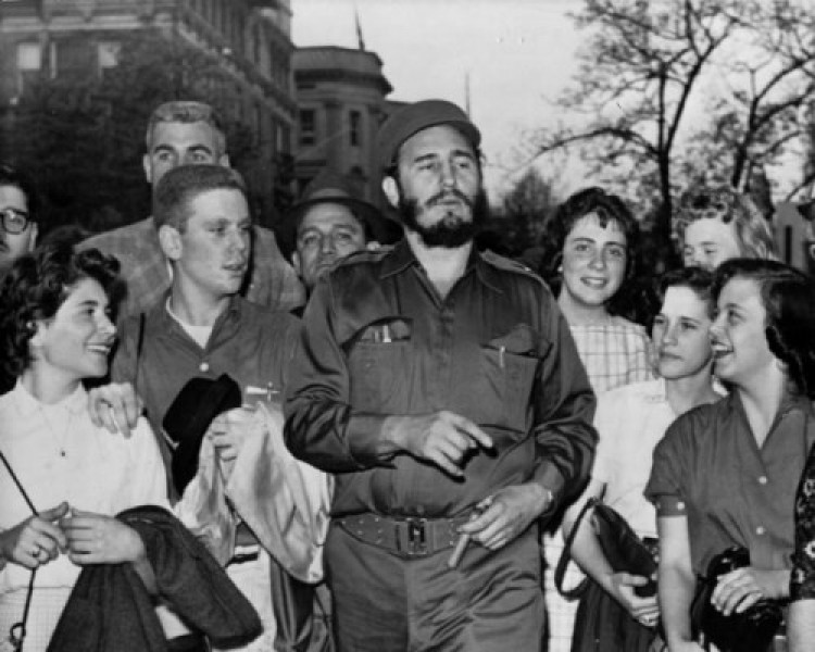 Fidel Castro giao lưu với các học sinh trường cấp 3 Clayton ở Washington (Mỹ) năm 1959.