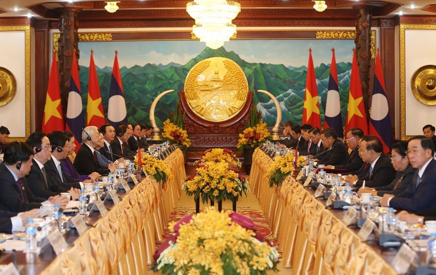 Tổng Bí thư, Chủ tịch nước Nguyễn Phú Trọng đã có cuộc hội đàm với Tổng Bí thư, Chủ tịch nước Lào Bounhang Vorachith. Tại hội đàm, hai bên khẳng định không ngừng củng cố và phát triển quan hệ hữu nghị vĩ đại, đoàn kết đặc biệt, sự hợp tác toàn diện giữa hai Đảng, hai Nhà nước và nhân dân hai nước Việt Nam-Lào.