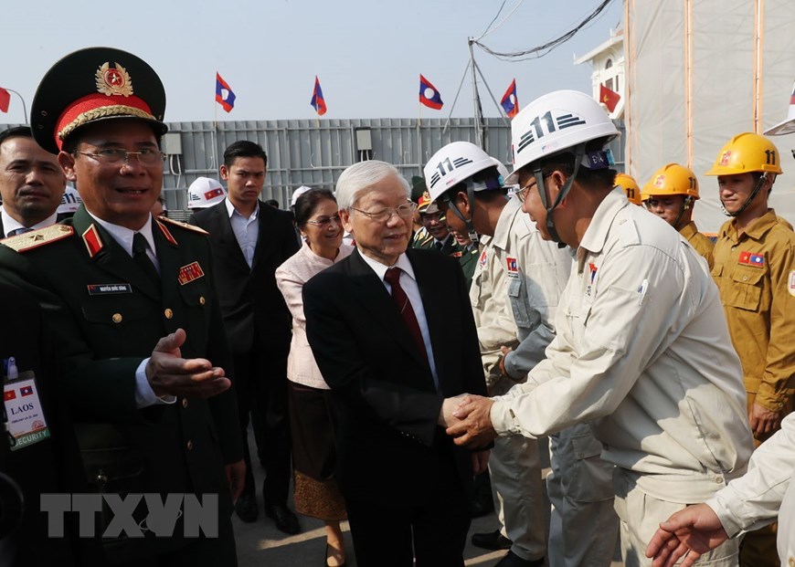 Tổng Bí thư, Chủ tịch nước Nguyễn Phú Trọng đã đến thăm và kiểm tra công trình xây dựng Nhà Quốc hội Lào.