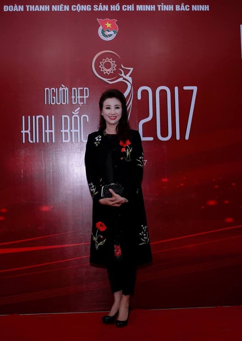 Hoa hậu Doanh nhân thành đạt người Việt Thế giới tại Mỹ năm 2016 Vũ Thúy Nga cũng là thành viên của Ban giám khảo.
