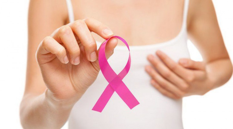 Bệnh ung thư vú: Nếu mẹ mắc ung thư vú thì con gái họ có nguy cơ cao mắc bệnh này.