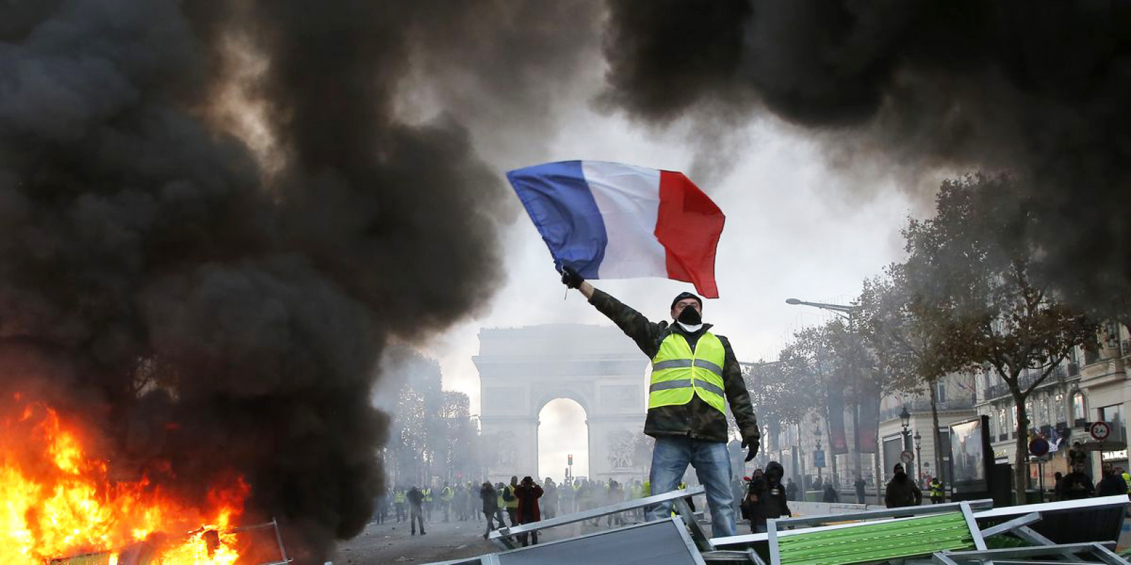 Khoảng 81.000 người đã tham gia vào các cuộc biểu tình trên khắp nước Pháp. Con số này ít hơn nhiều so với 244.000 người được huy động cách đây một tuần. 