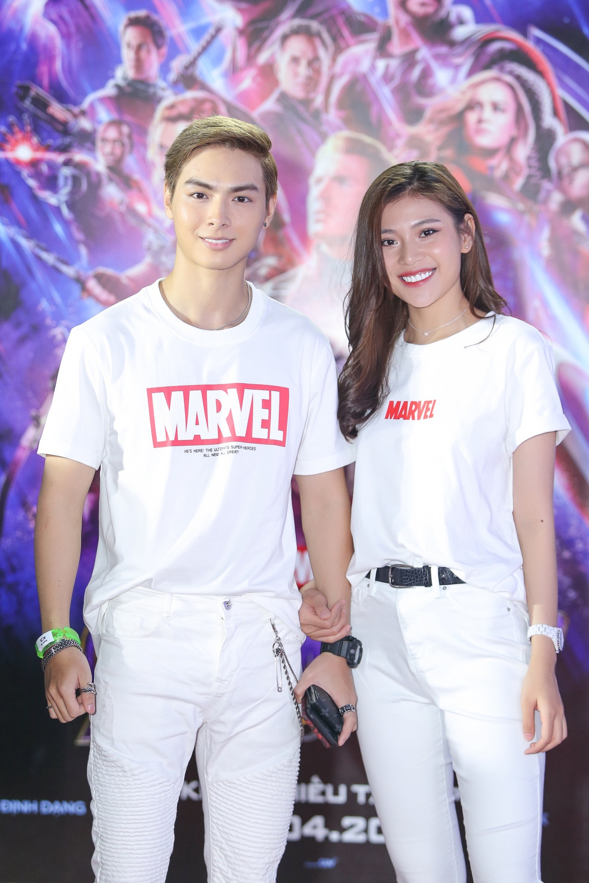 Vợ chồng người mẫu Chúng Huyền Thanh và diễn viên - ca sĩ Jay Quân diện đồ đôi trên thảm đỏ
