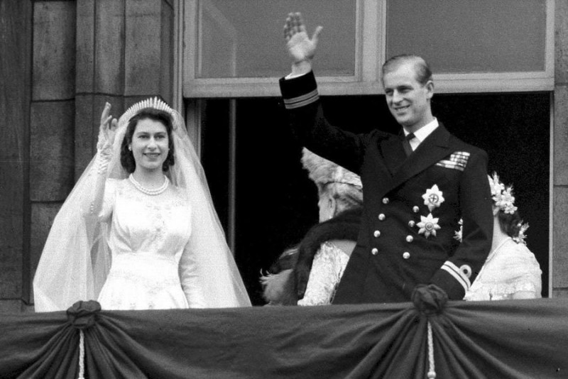 Ngày 20/11/1947, đám cưới của Nữ hoàng diễn ra hoành tráng tại Tu viện Westminster. Vương quốc Anh cùng các Hoàng gia trên toàn thế giới, đặc biệt là người dân châu Âu, hân hoan chào đón sự kiện được coi là lớn nhất thế giới sau chiến tranh Thế giới thứ 2.