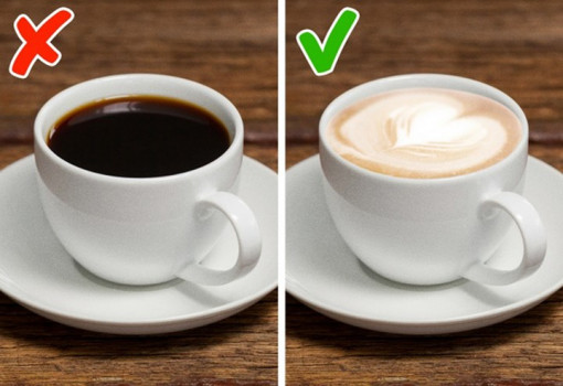 Uống cà phê đen ngay sau khi thức dậy làm cho mức độ cortisol của bạn cao và gây lo lắng. Nếu bạn uống cà phê khi bạn đói, bạn có thể bị viêm dạ dày. Nghiên cứu cho thấy rằng thời gian tốt nhất cho uống ly đầu tiên của cà phê là ba hoặc bốn giờ sau khi thức dậy. Tuy nhiên, nếu bạn không thể cưỡng lại được việc uống cà phê vào buổi sáng, thêm một ít sữa hoặc kem vào đó. Bằng cách này, bạn sẽ giảm các ảnh hưởng xấu của thức uống này với dạ dày.