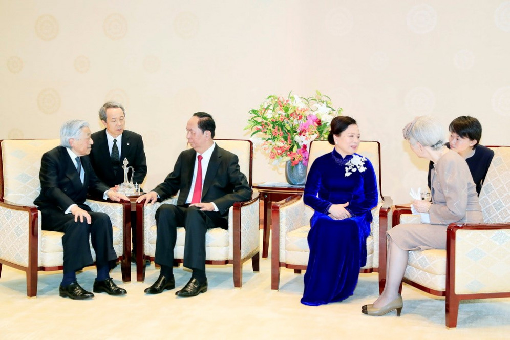 Chủ tịch nước Trần Đại Quang và Phu nhân hội kiến Nhà vua Akihito và Hoàng hậu. (Ảnh: Nhan Sáng/TTXVN) 